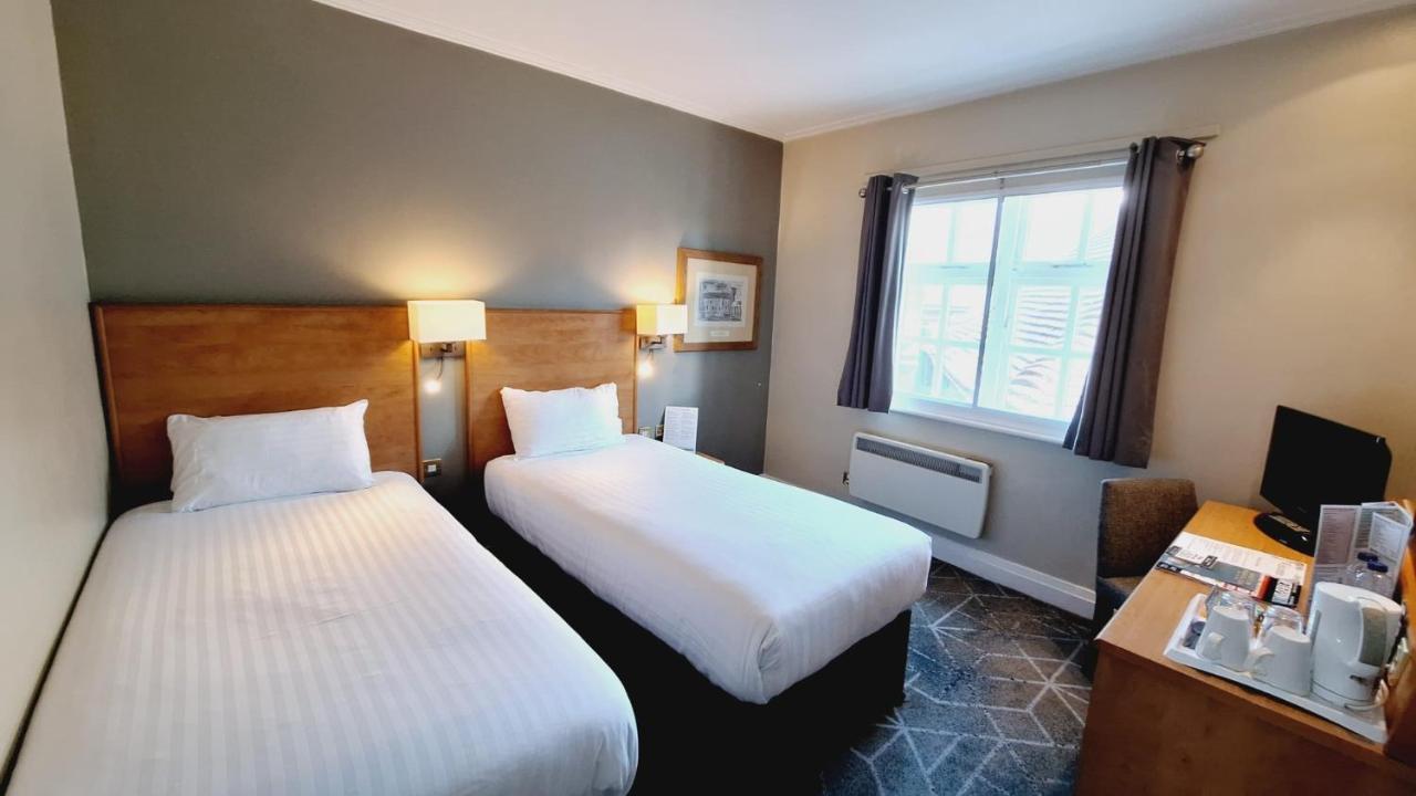 Hotel The Brocket Arms Wetherspoon Wigan Esterno foto