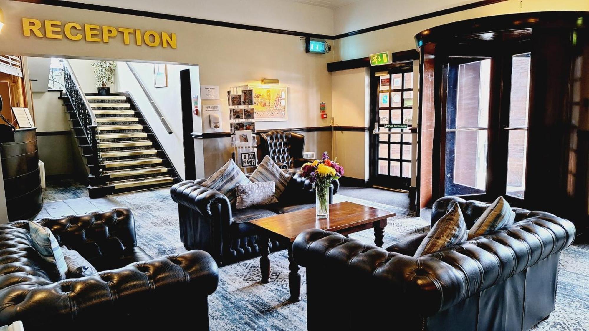 Hotel The Brocket Arms Wetherspoon Wigan Esterno foto