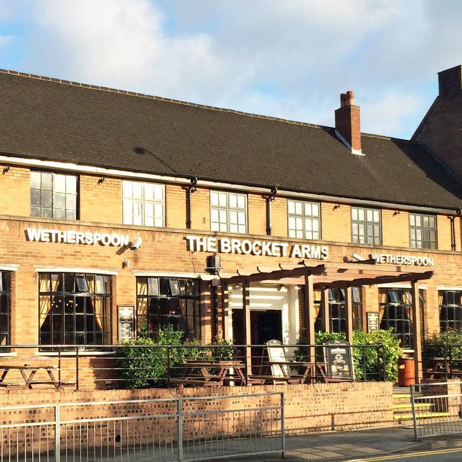 Hotel The Brocket Arms Wetherspoon Wigan Esterno foto