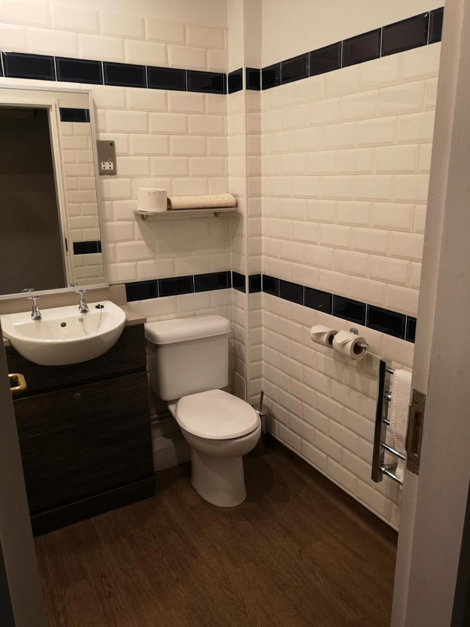 Hotel The Brocket Arms Wetherspoon Wigan Esterno foto